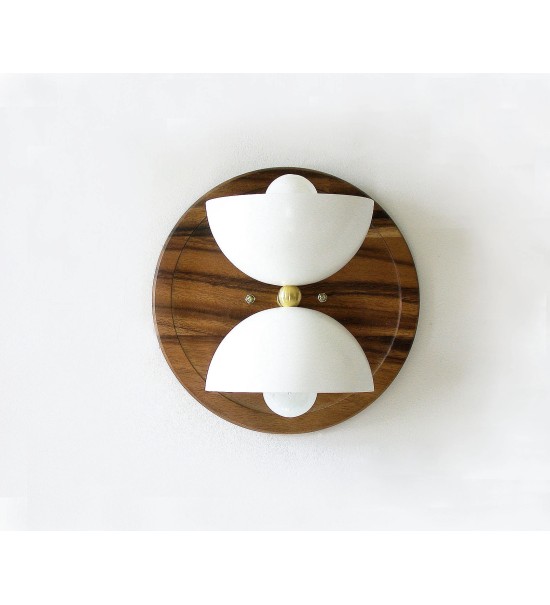 Double hemispherical wooden disc wall lamp